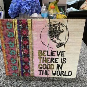 Wooden Wall Decor/Home Accent